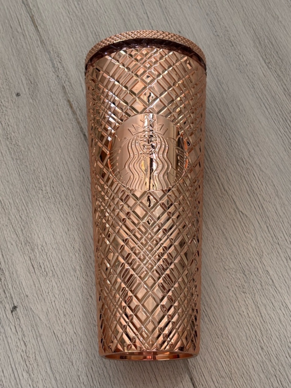 STARBUCKS 2021 Rose Gold Metallic Jewel Venti Tumbler 24 Ounces With Lid